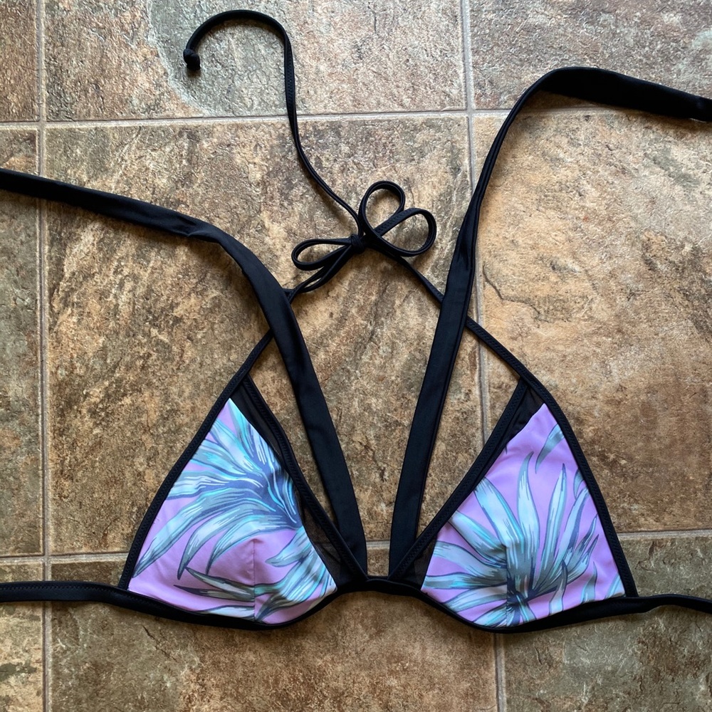 NWOT VS PINK Double strap triangle bikini top
